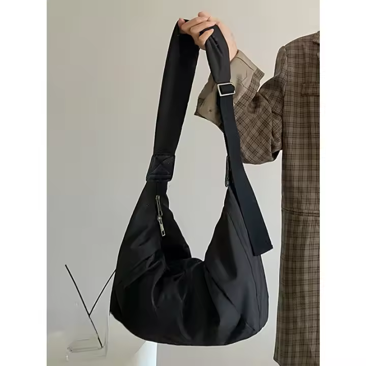 Bolso bandolera mujer otoño e invierno nuevo bolso de bola de masa hervida de gran capacidad abajo algodón simple y versátil bolso de hombro - 1