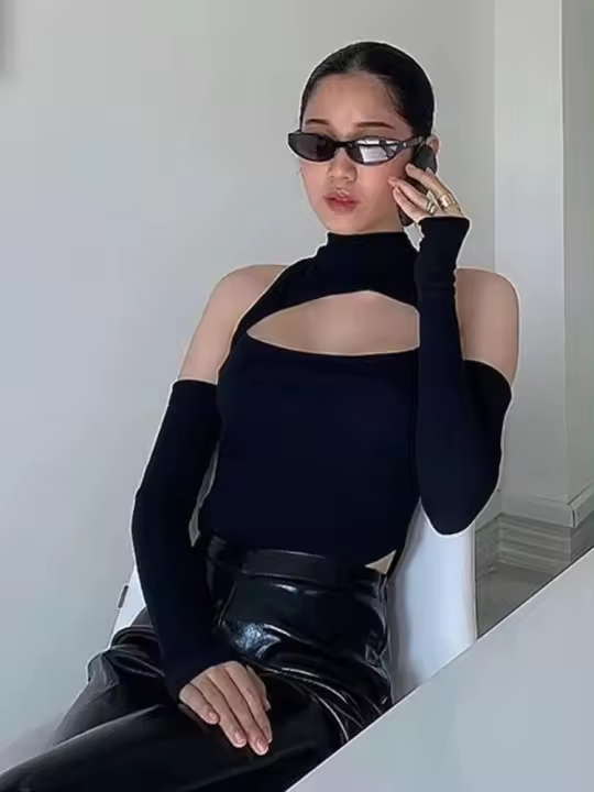 Mono de manga larga con cuello medio alto para mujer, hombros descubiertos, color sólido, moda de alta gama - 1