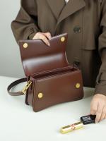 Bolso Baguette de Piel de Vaca - Bandolera Elegante con Diseño Limitado para Mujer - details 19