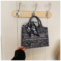 Bolso de Mano Impreso de Estilo Nacional para Mujeres Bolso de Oficina de Gran Capacidad Versátil para Primavera/Verano - details 21