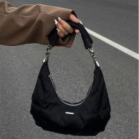 Nuevo negro retro día soleado bolsa de nube oscura diseño de nicho casual moda hombro axila bolsa - details 1