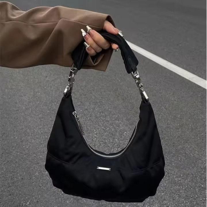 Nuevo negro retro día soleado bolsa de nube oscura diseño de nicho casual moda hombro axila bolsa - 1