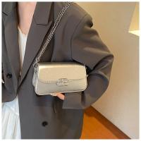 Premium Textura Ligera Bolsa De Lujo De Las Mujeres 2025 Nueva Moda Simple Cadena Pequeña Bolsa Cuadrada Versátil Hombro Bolsa De Mensajero - details 10
