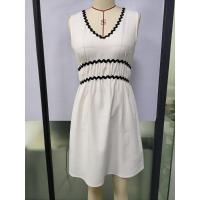 Vestido cómodo informal sin mangas con cuello en V y adelgazamiento de cintura para mujer 25 primavera y verano - details 0