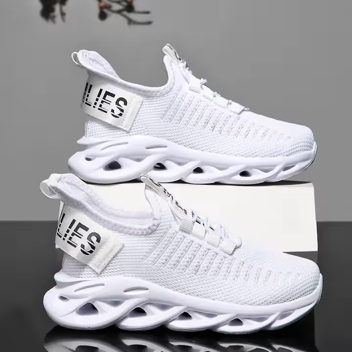 Zapatos de tenis antideslizantes para exteriores, ligeros y transpirables para correr para niños, zapatos deportivos con suela hueca gruesa - 1