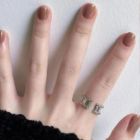 Uñas artificiales de caramelo brillante, cortas, redondas, de bronce, perfectas para mujeres y niñas - details 5