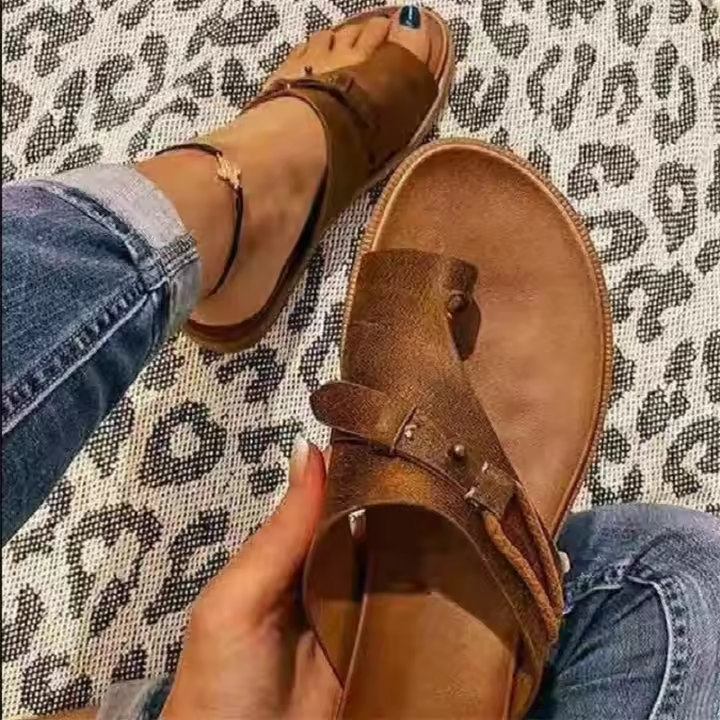 Zapatos retro para mujer, chanclas clásicas con remaches planos, sandalias informales, talla grande - 1