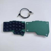 Kit de teclado dividido Corne V4.1 con tapas negras, interruptores Kailh Choc V1, teclado personalizado, cableado, intercambiable en caliente y RGB. Kit Gamer con Diseño Dividido y Componentes Premium para Jugadores Exigentes. - details 5