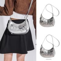 Bolso de mensajero de textura premium de verano para mujer 2024 nuevo bolso de bajo de nicho plateado de moda bolso de locomotora punk de hombro - details 4