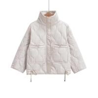 Nueva chaqueta de algodón con cuello levantado para mujer de invierno, chaqueta informal acolchada con cordón y diseño de bolsillo, abrigo corto - details 5