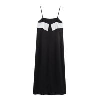 Vestido casual holgado con tirantes, textura satinada, contraste de color, estilo temperamental, novedad de verano 2025, ropa de mujer - details 2