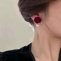 Pendientes largos elegantes con borlas de rosas rojas francesas, adecuados para mujer, colgante de circonita con temperamento R, joyería para fiestas y bodas - details 10