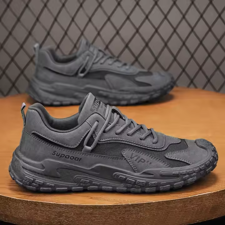 Los hombres de alta calidad son nuevas zapatillas transpirables antideslizantes absorbentes de golpes para niños, zapatos de entrenamiento deportivos antideslizantes de goma para exteriores - 1