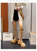 Botas de mezclilla hasta la rodilla para mujer con tacones puntiagudos y gruesos y bordado clásico para mayor resistencia al deslizamiento. - details 0