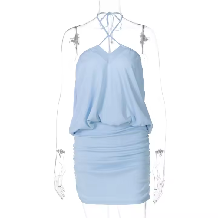 Conjunto de dos piezas con falda de cadera plisada y top de cuello palabra de honor con correa en la parte superior. - 1