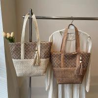 Bolso de Playa de Paja Tejida de Gran Capacidad Bolso de Hombro de Verano Elegante con Detalle de Flecos Color Beige Natural Perfecto para Vacaciones o Uso Diario - details 5
