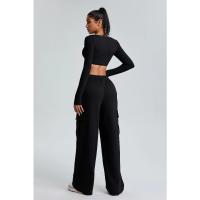 Camiseta deportiva plisada de manga larga con cuello en V profundo para mujer al por mayor - details 9