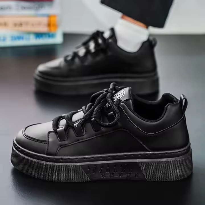 Zapatos blancos transpirables para hombre, zapatillas informales con plataforma combinables a la moda, primavera 2025 - 1