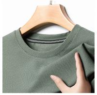 Polo de manga corta para hombre, camiseta de manga corta de algodón con cuello redondo y empalme a la moda de Polot liso con gofres, para uso diario - details 18