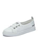 Zapatos blancos pequeños de verano 2025 para mujer, zapatos de estudiante con puntera hueca y transpirable, zapatos casuales de plataforma con aumento de altura, estilo ins, para calle y tiro. - details 0