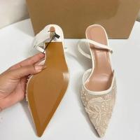 Zapatos de tacón de novia rojos de marca de diseñador para mujer, zapatos de vestir de tacón alto con cordones y hojas bordadas en la espalda, glamurosos - details 5