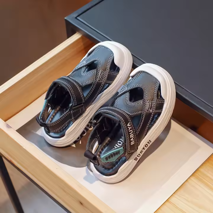 Sandalias de Verano Ligeras y Sencillas para Niños y Niñas Zapatos de Playa de Moda y Cómodos con Suela Suave Estilo Romano Antipatadas Novedad 2024 - 1