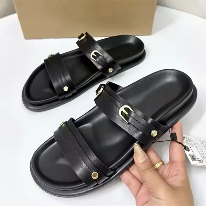 Zapatillas de diseñador con hebilla de metal blanco para mujer, cómodas sandalias antideslizantes de verano, chanclas de fondo suave, sandalias planas de playa - 1