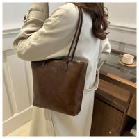 Bolso de gran capacidad para mujer, estilo casual retro, bolso de mano y bandolera para llevar bajo el brazo. - details 13