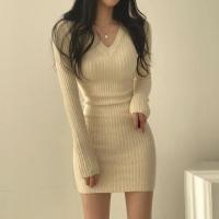 Vestido Bodycon De Mujer En Técnica De Tejer Slim V-Neck Manga Larga Estilo Casual Midi Suéter Vestido Para Otoño Invierno 2024 - details 5