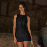 Vestido corto informal sin mangas para mujer, a la moda con botones minivestido, color rojo y negro, ropa elegante para verano, 2024 - details 9
