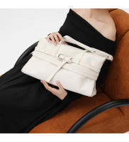 Bolso de cuero de moda coreana, bolso de hombro de nueva tendencia para mujer, bolso bajo el brazo. - details 7