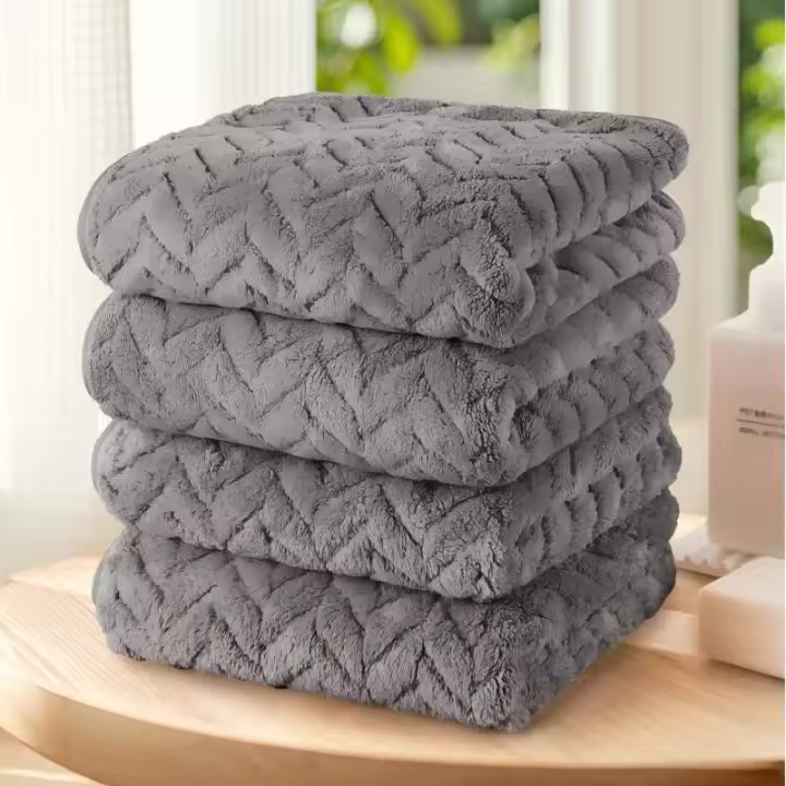 Juego de toallas sólidas de 4 piezas, ultra suaves, altamente absorbentes, 4 opciones de color, perfecto para baño, cocina y uso diario en el hogar - 1
