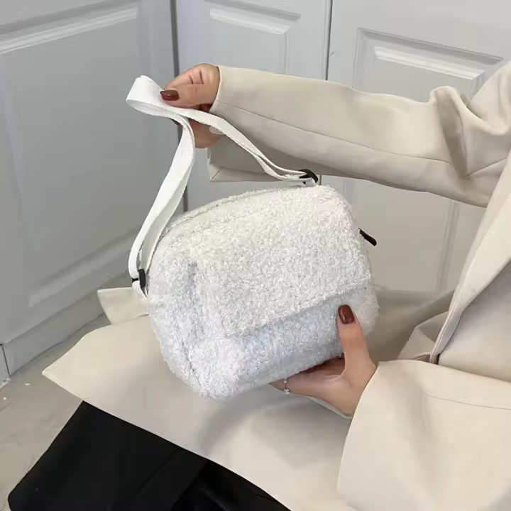 Glovento - Bolsos para Mujer 2025, de Peluche y Lana de Cordero, Cruzados y de Hombre, Pequeños y Elegantes para Invierno - 1