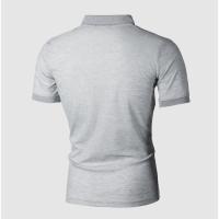 Polo deportivo ajustado con 3 botones para hombre - details 5