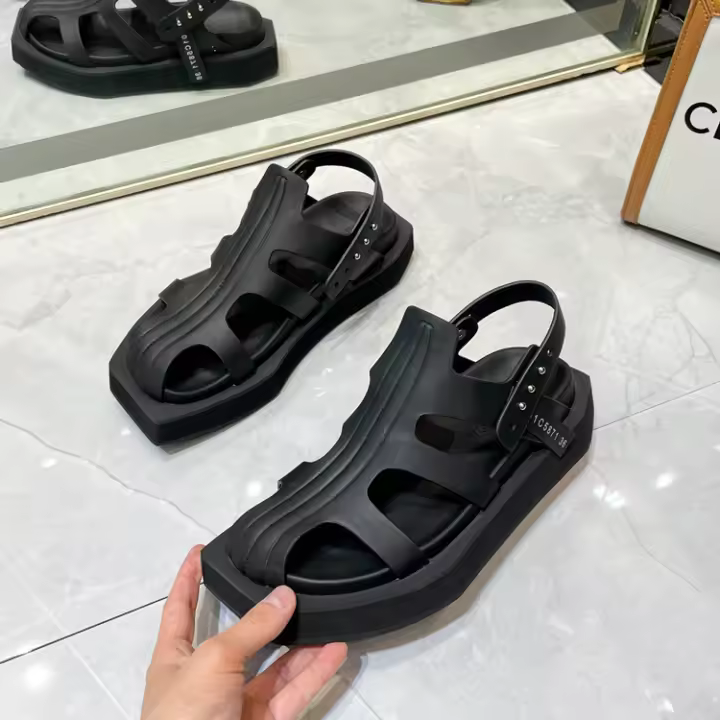 Nueva moda sandalia hueco plataforma cuero casual mitad remache zapatillas de mujer - 1