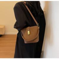 Bolso de Mujer de Gran Capacidad Bolso Cuadrado Mate, Sentido de Alta Gama, Bolso Portátil para las Axilas - details 20