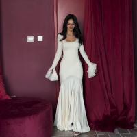 Un nuevo vestido de retales plisado con cuello cuadrado y manga larga de encaje de color liso - details 18