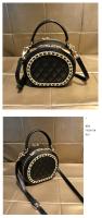 Bolso redondo pequeño con cadena de diamantes de imitación de marca Hong Kong2025Nueva bolsa de hombro de celebridades de Internet que combina con todo - details 12