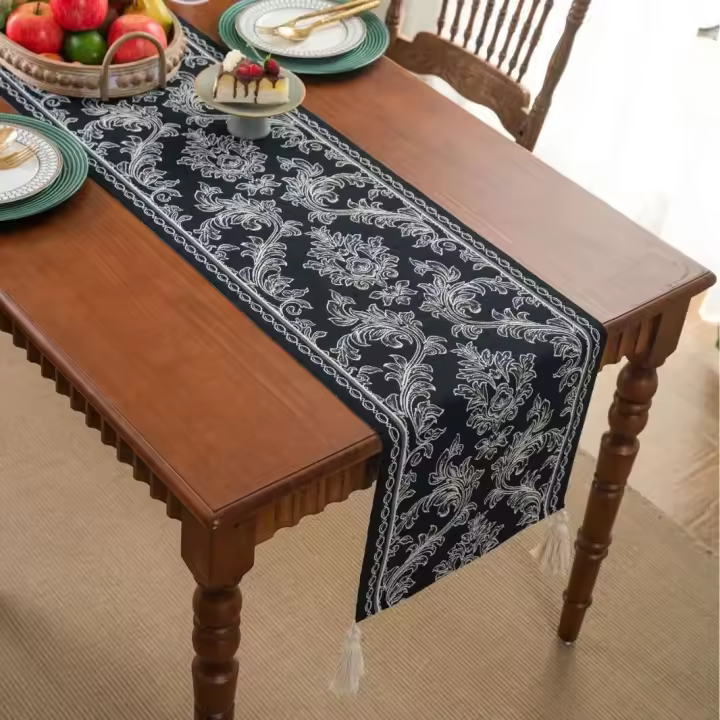 El camino de la mesa de té negra de la sala de estar de comedor vintage de jacquard con borlas azules y blancas chinas, bandera Nal, muebles de TV - 1