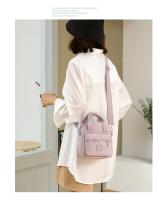 Elegante bolso de hombro casual de nailon, bolso cruzado. - details 4