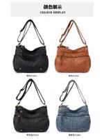 Bolso de Hombro Oblicuo de Cuero Suave Diseño Gráfico Lining de Poliéster Exterior de Denim - details 5