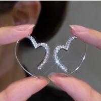 Pendientes de Corazón con Diamantes Alto Endoso, Versátil y a la Moda para Mujeres - details 0