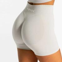 TEVEO Impact Women Fiess Sports Biker 4.5" Banda baja acanalada Pantalones cortos de yoga Entrenamiento Scrunch Butt Leggings sin costuras - details 5