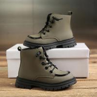 Botas de moda para niños y niñas, zapatos de cuero de felpa antideslizantes, versátiles, fondo suave, estilo coreano, otoño e invierno, 2024 - details 3