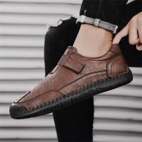 Zapatillas deportivas de cuero para hombre, zapatos planos sin cordones de Velcro, cómodos, ligeros, para conducir, para caminar y trabajar - details 7