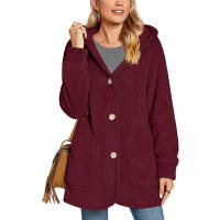 Chaqueta casual con botones de bolsillo y capucha polar para mujer - details 15