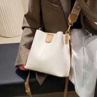 Bolso de hombro pequeño de cuero Pu para mujer, bandolera de cubo, informal, de alta calidad, a la moda - details 11