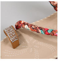 Sandalias de cuña bohemias con cuentas de madera y diamantes de imitación, cómodas y de talla grande para mujer, nueva moda 2025 - details 17