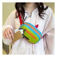 Nuevo bolso diagonal con letras a juego de colores, bolsillo deportivo de color para exteriores, bolso de hombro para teléfono Joker para hombres y mujeres. - details 4