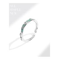 Anillo de Textura Gruesa Diseño Asimétrico Minimalista en Plata Joyería Moral con Toque Avant Garde - details 0